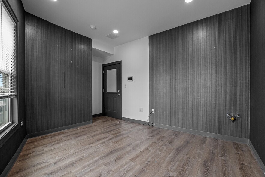 More Photos Of 5 Cross St, Malden Storefront Retail Office For Lease