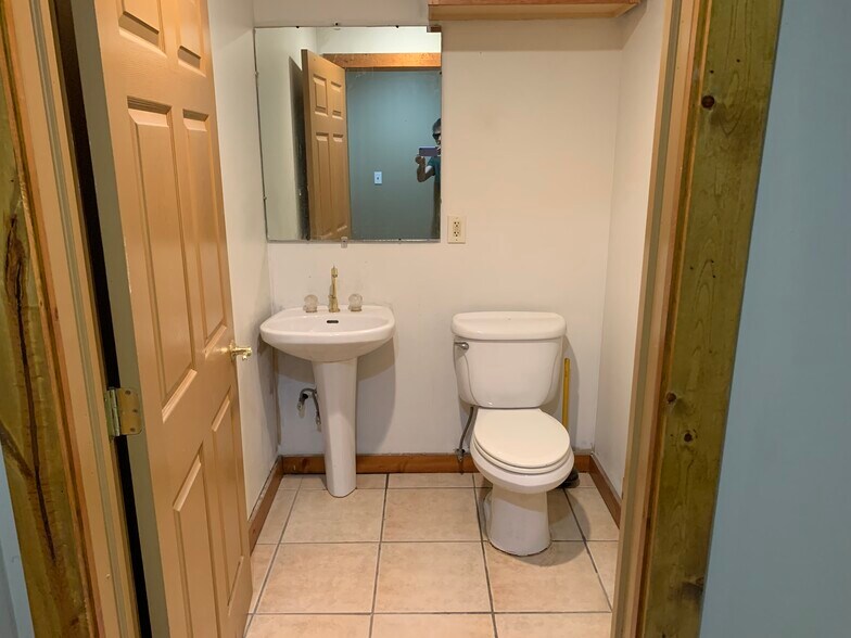 More Photos Of 4050 E 116th St, Cleveland Warehouse For Sale