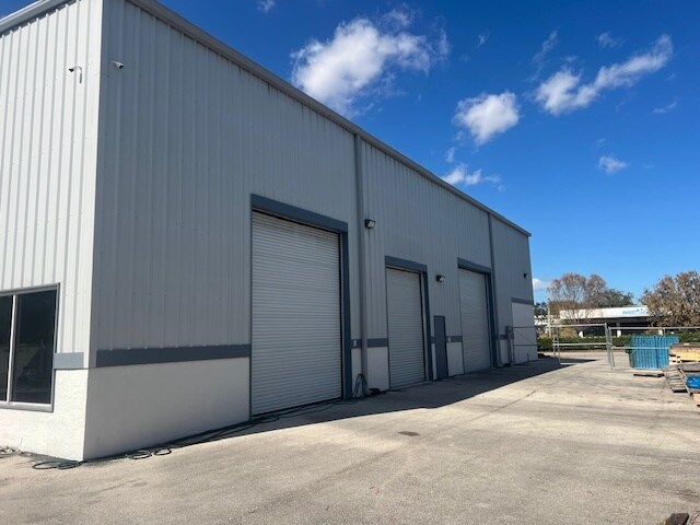 More Photos Of 7465 Commercial Cir, Fort Pierce Warehouse For Sale