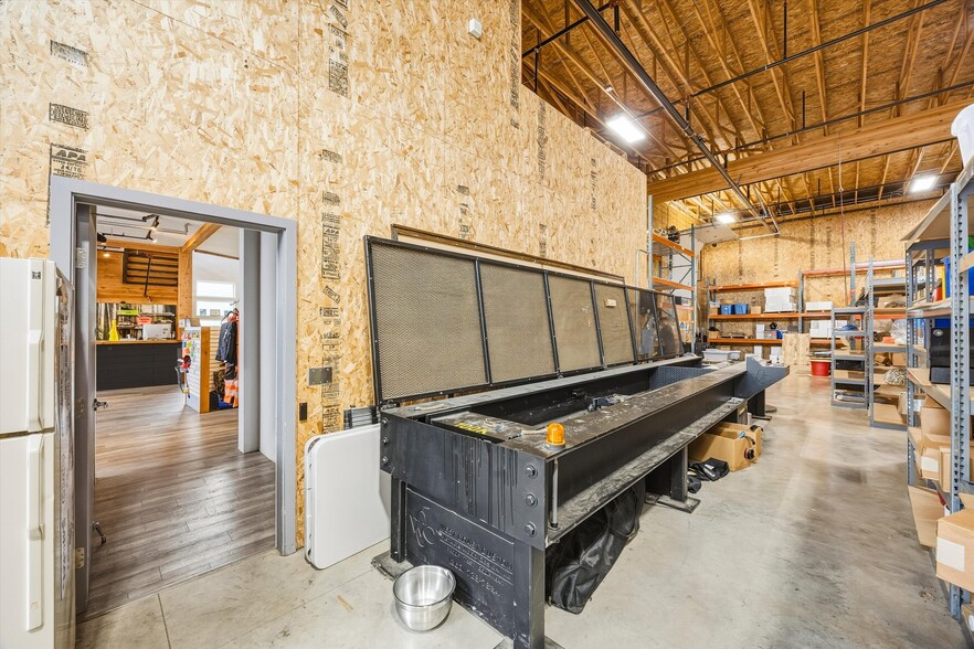 More Photos Of 1600 Carolina St, Bellingham Industrial For Sale