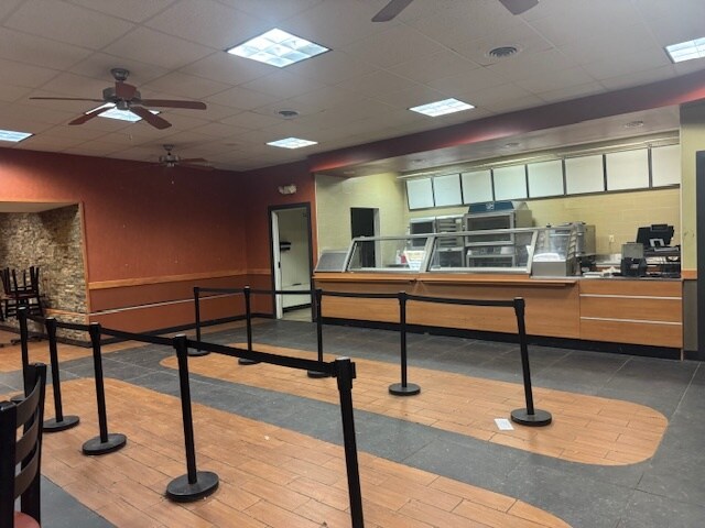 More Photos Of 35 White St, South Burlington Fast Food For Lease