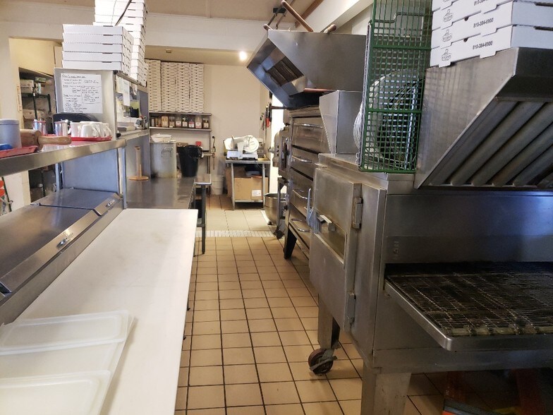 More Photos Of 10980 Dunnigan Rd, Emmett Restaurant For Sale