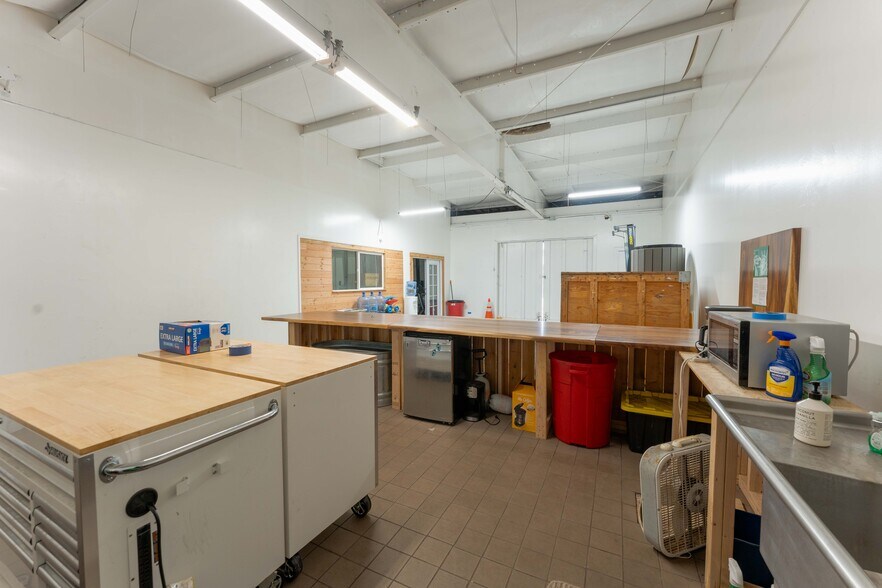 More Photos Of 8171 Kekaha Rd, Kekaha Storefront For Sale