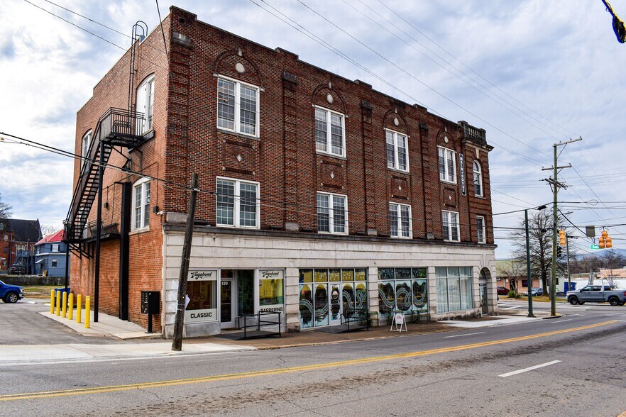 Primary Photo Of 2602 E Main St, Chattanooga Loft Creative Space For Sale