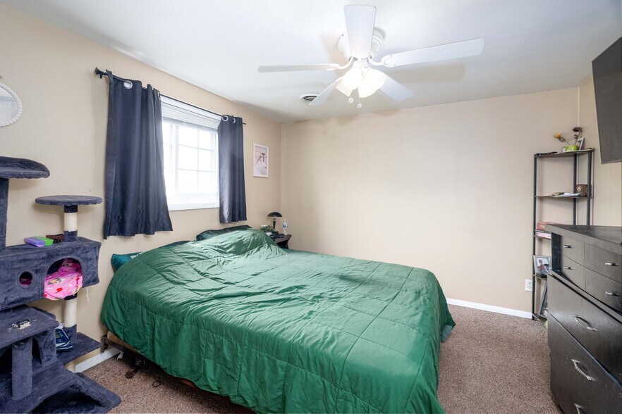 More Photos Of 3 E Division St, Remington Apartments For Sale