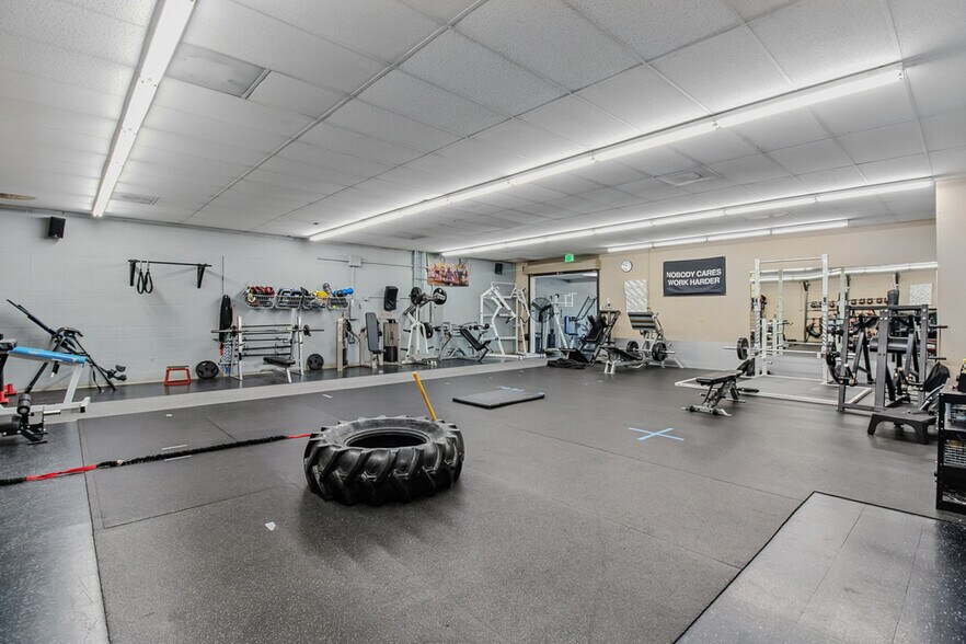 More Photos Of 6980 W Overland Rd, Boise Storefront Retail Office For Lease