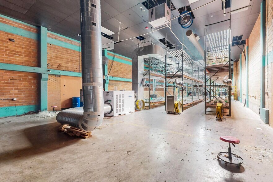 More Photos Of 1510-1512 1st St NW, Albuquerque Industrial For Sale