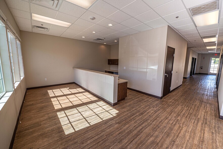 More Photos Of 7375 S Pecos Rd, Las Vegas Office For Lease
