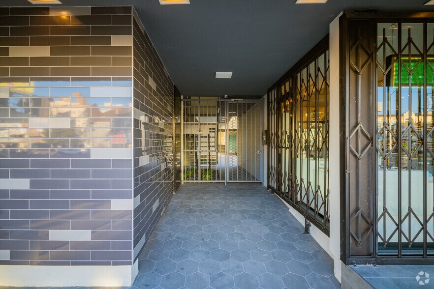 More Photos Of 1312-1316 Westwood Blvd, Los Angeles Research And Development For Sale