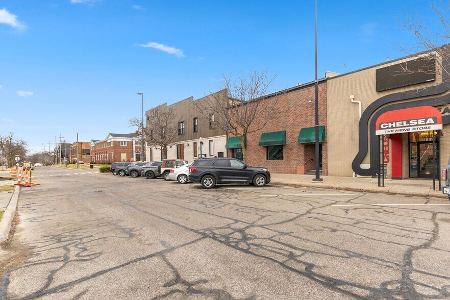 More Photos Of 2938 Biddle Ave, Wyandotte Storefront Retail Office For Lease