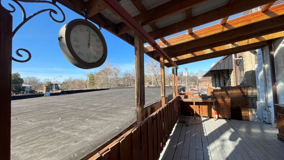 More Photos Of 415 N Muskogee Ave, Tahlequah Storefront Retail Residential For Sale