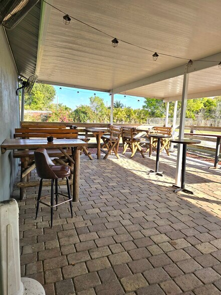 More Photos Of 2405 US-441 Hwy, Okeechobee Restaurant For Sale