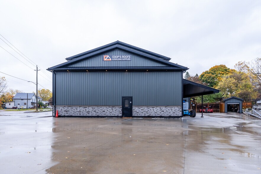 More Photos Of 76 Capron St, Paris Storefront Retail Residential For Sale