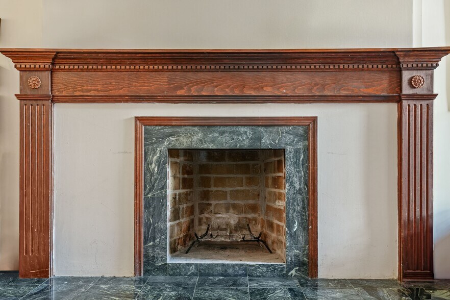 More Photos Of 489 West End Ave, New York Apartments For Sale