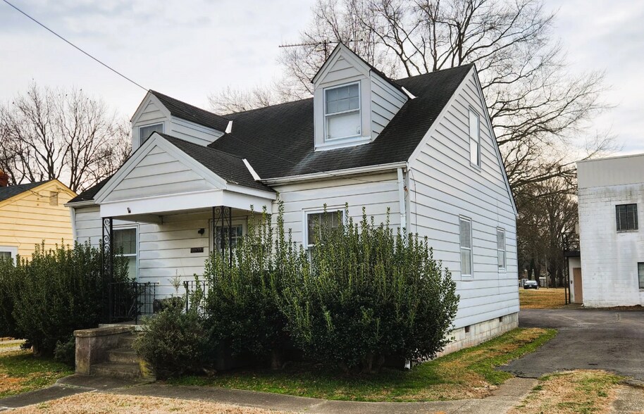 More Photos Of 21000 Chesterfield Ave, South Chesterfield Religious Facility For Sale