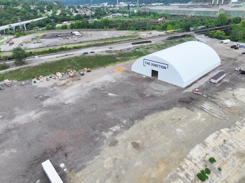 More Photos Of 1900 Commercial Ave, Mingo Junction Warehouse For Lease