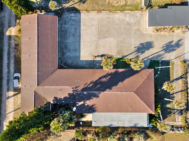 More Photos Of 1316 Oceanshore Blvd, Flagler Beach Hotel For Sale