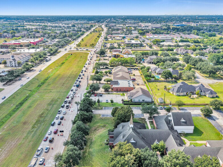 More Photos Of 6429 Fairmont Pky, Pasadena Office For Sale