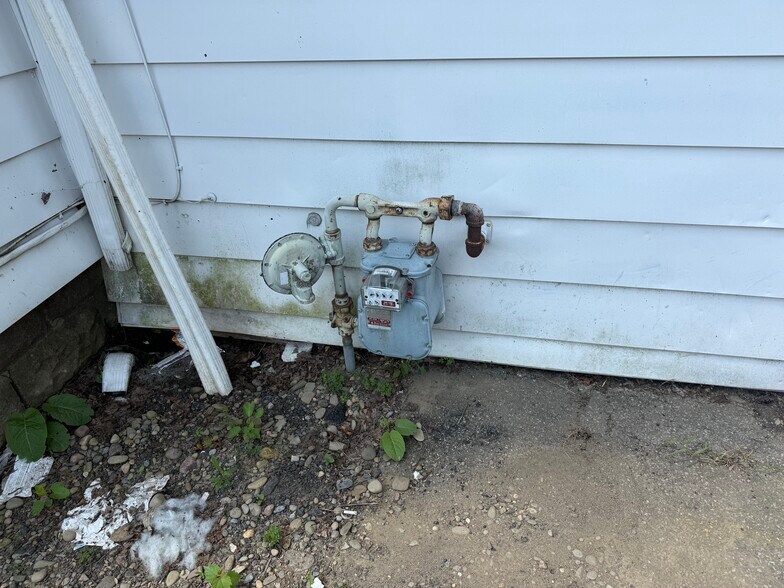 More Photos Of 412 Adams Ave, Endicott Apartments For Sale