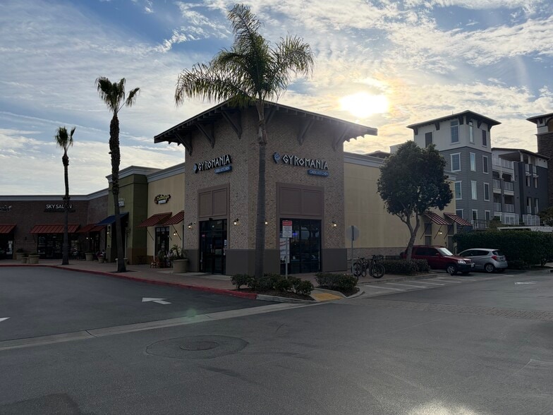 More Photos Of 1111-1191 S Victoria Ave, Oxnard General Retail For Lease