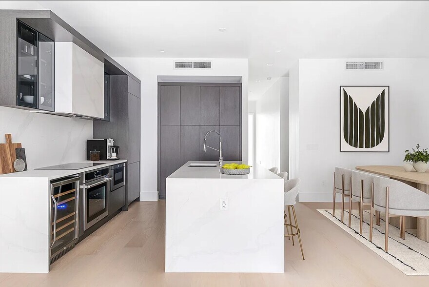 More Photos Of 506 Laguardia Pl, New York Apartments For Sale
