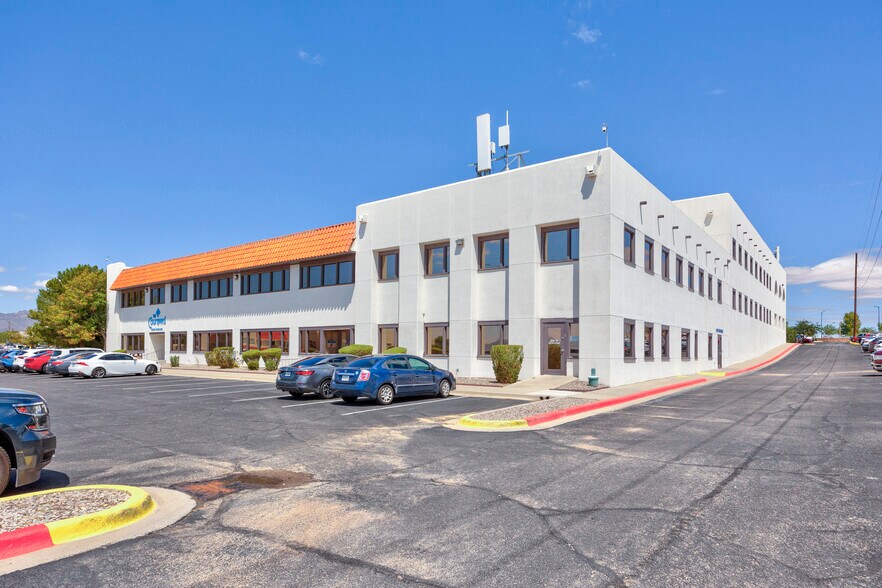 More Photos Of 7500 Viscount Blvd, El Paso Medical For Lease