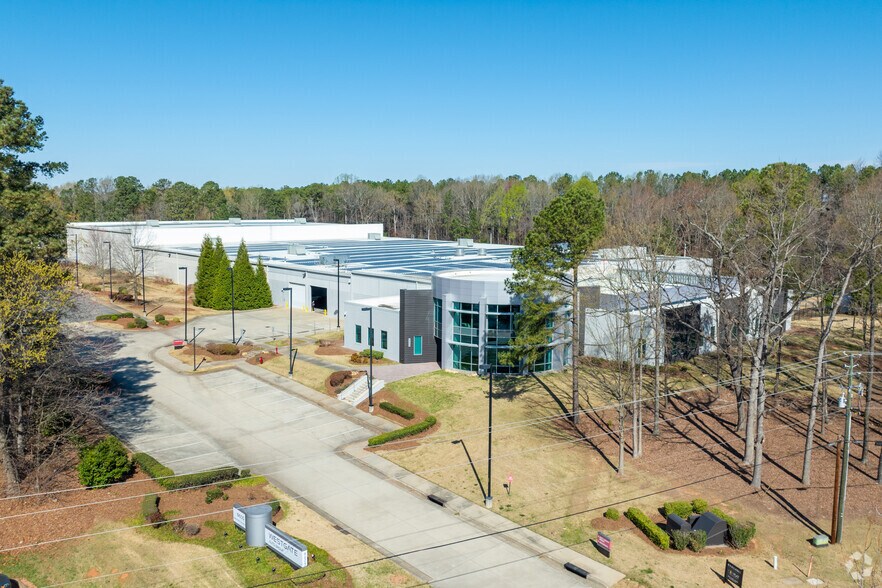 More Photos Of 8605 Ebenezer Church Rd, Raleigh Distribution For Sale