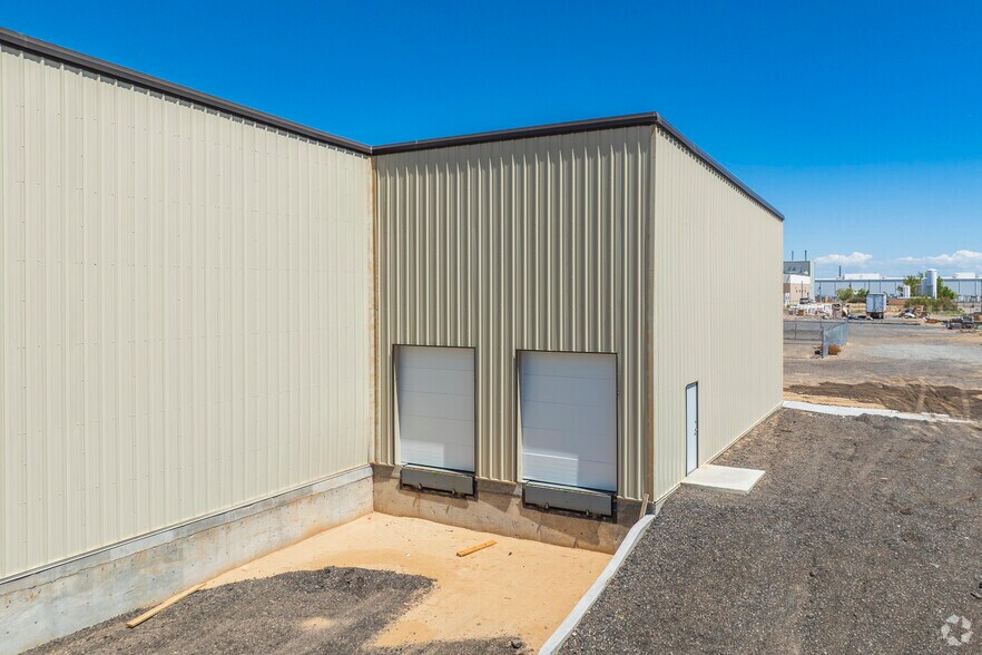 More Photos Of 450 Sandsage Street, Los Lunas Warehouse For Lease