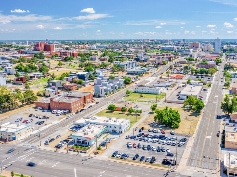 More Photos Of 916 NW 6th St, Oklahoma City Storefront Retail Office For Sale