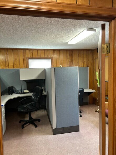 More Photos Of 315 Southerland St, Durham Office For Sale