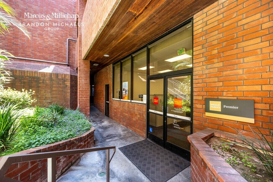 More Photos Of 7200-7202 Greenleaf Ave, Whittier Office For Sale