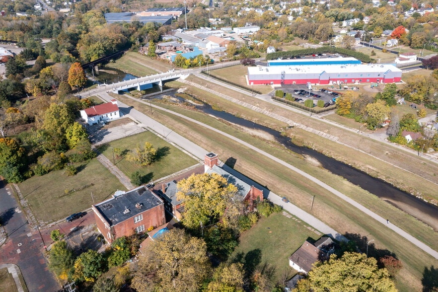 More Photos Of 408 N Conover St, Dayton Schools For Sale