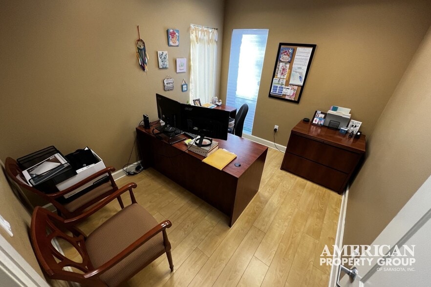 More Photos Of 420 S Tamiami Trl, Osprey Office For Sale