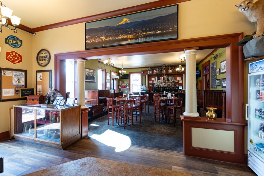 More Photos Of 311 Union St, The Dalles Restaurant For Sale
