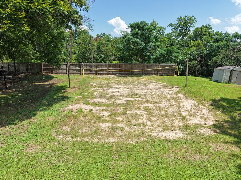 More Photos Of 1801 Uhland Rd, San Marcos Lodge Meeting Hall For Sale