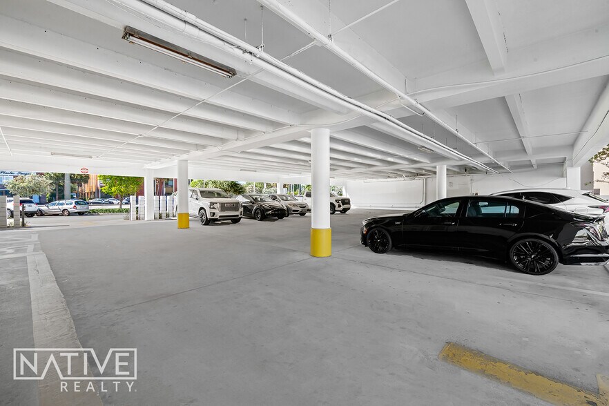 More Photos Of 2817 E Oakland Park Blvd, Fort Lauderdale Office For Sale