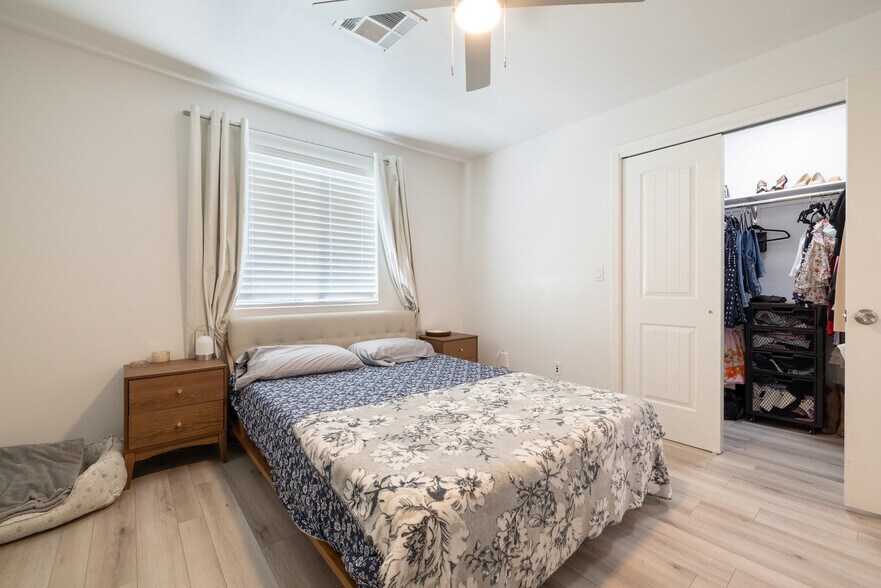 More Photos Of 2301 N 27th St, Phoenix Multifamily For Sale