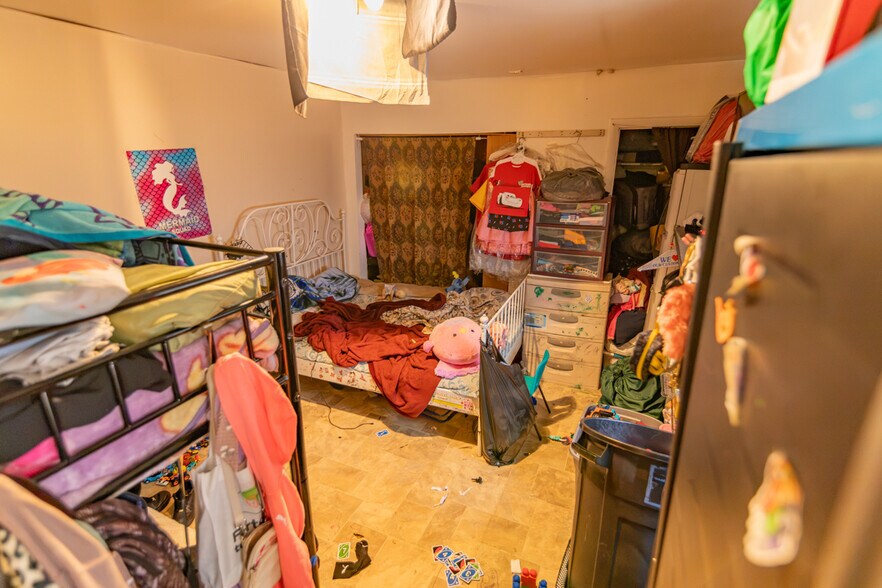 More Photos Of 11 S Broadway, Baltimore Apartments For Sale