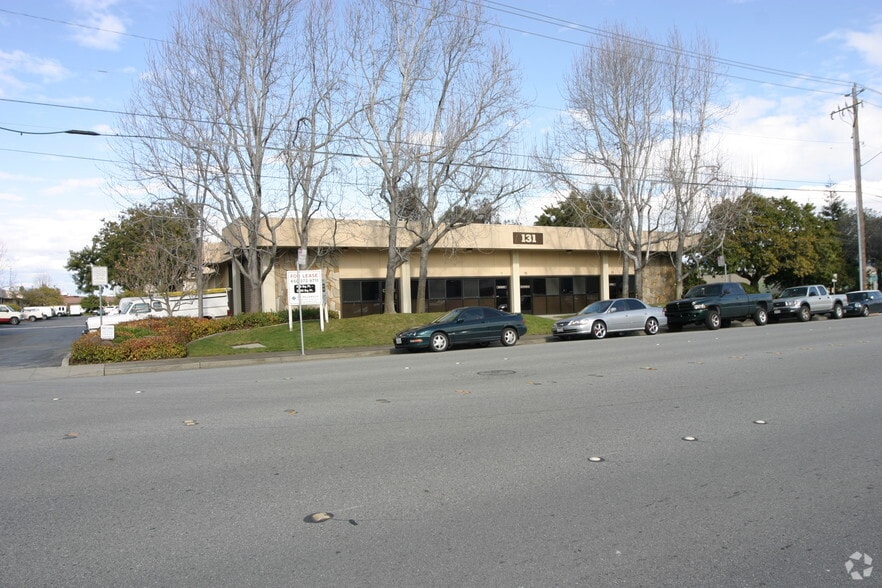 More Photos Of 101 Industrial Rd, Belmont Unknown For Lease