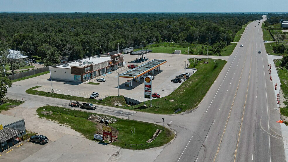 More Photos Of 5701 Raymond Stotzer Pky, College Station General Retail For Sale