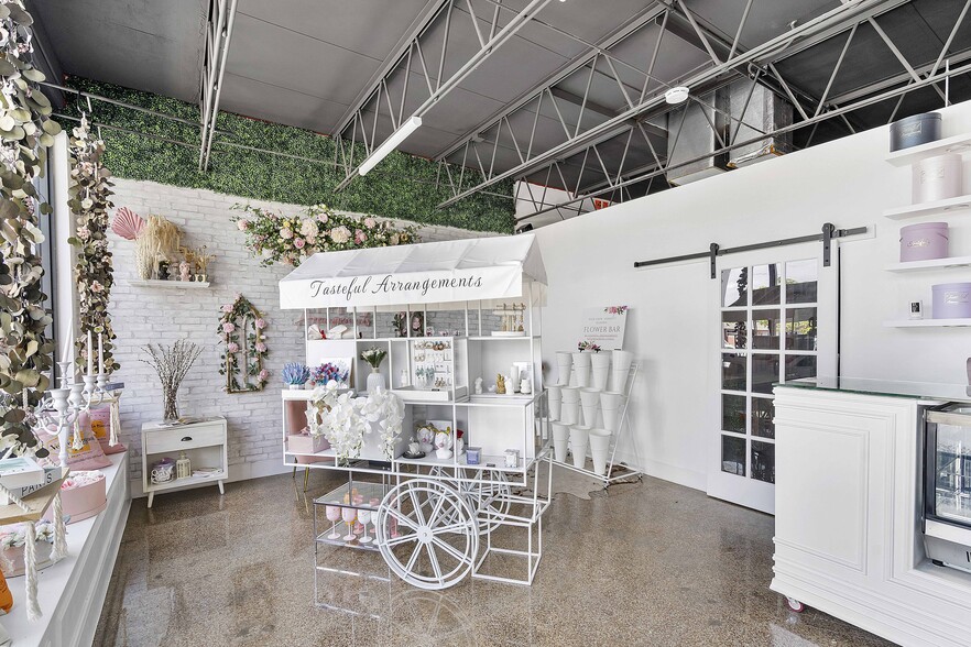 More Photos Of 612 NW 9th Ave, Fort Lauderdale Restaurant For Lease