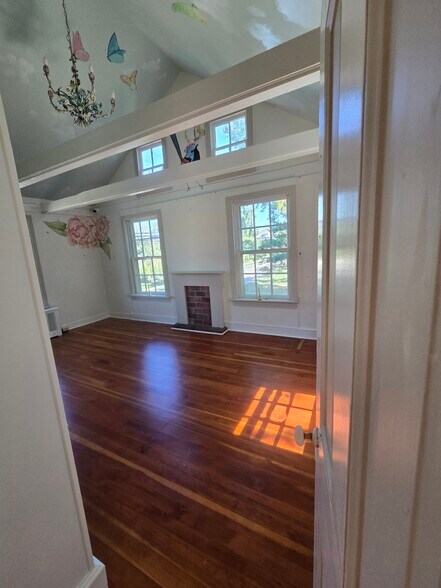 More Photos Of 19 Woodland Ave, Mullica Hill General Retail For Sale