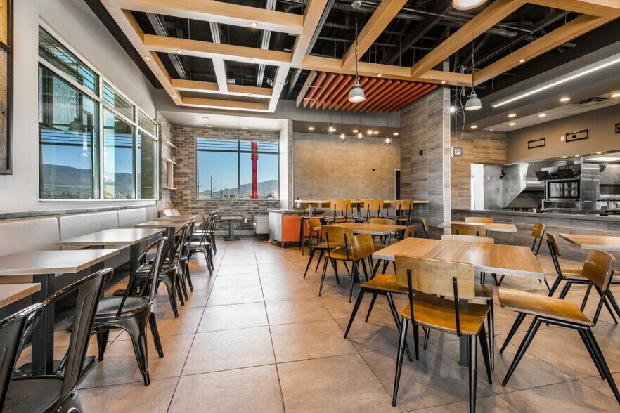 More Photos Of 191 E Gateway Dr, Heber City Fast Food For Sale