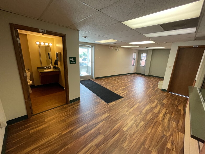 More Photos Of 610-612 Lincoln Ave, Bellevue Storefront Retail Office For Lease