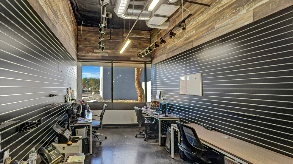 More Photos Of 5 Longevity Dr, Henderson Flex For Sale