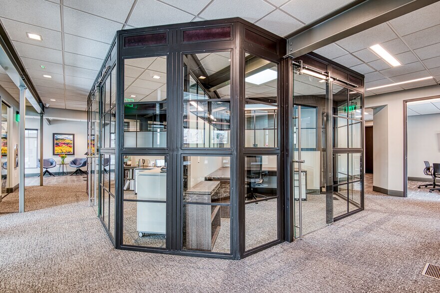 More Photos Of 1823 Ford St, Golden Office Residential For Lease