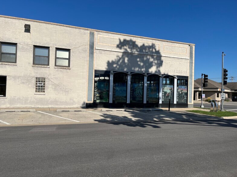 More Photos Of 6613-6621 Ogden Ave, Berwyn Storefront Retail Office For Sale