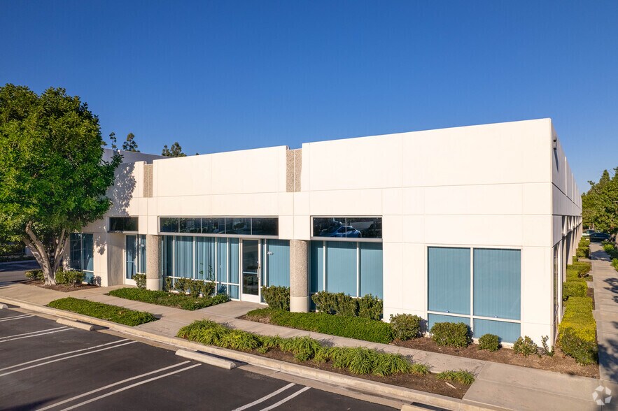 More Photos Of 25 Mauchly, Irvine Light Distribution For Lease