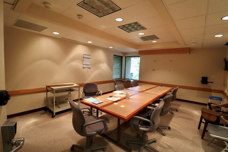 More Photos Of 11864-11868 Sunrise Valley Dr, Reston Loft Creative Space For Sale