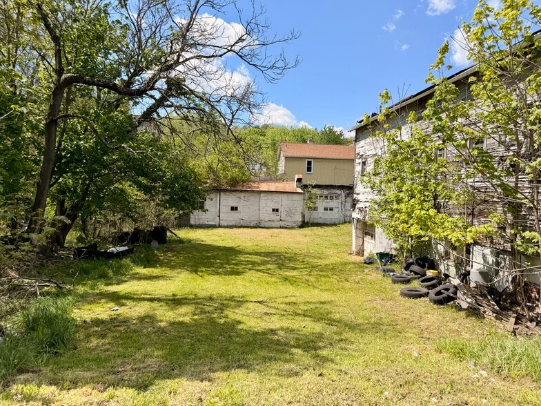 More Photos Of 1337 Montier St, Pittsburgh Flex For Sale